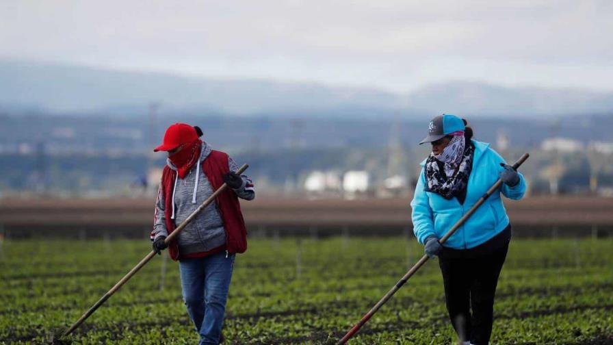 ¿Qué es la regla de la carga pública? La amenaza para los inmigrantes que revive con Trump