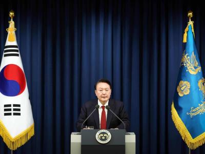 El presidente de Corea del Sur anuncia que levantará ley marcial