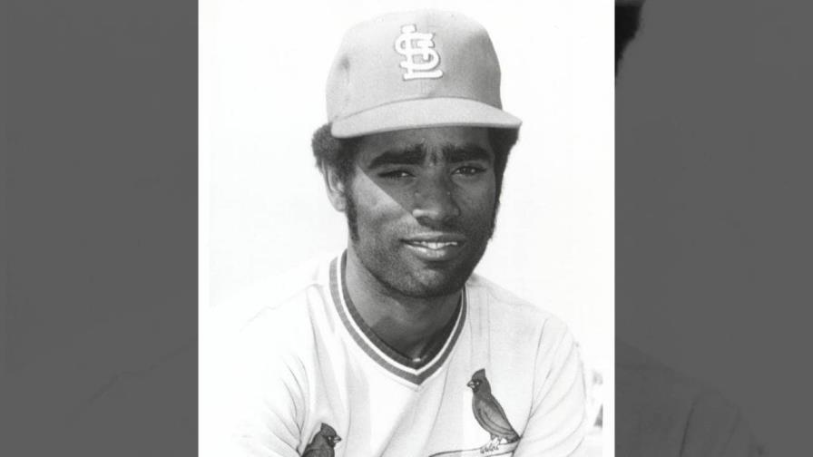 ¿Merece Teodoro Martínez que el Licey le retire el 29 de su camiseta?