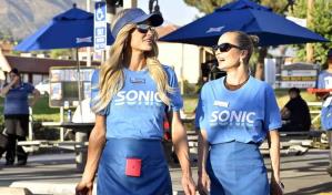 Paris Hilton y Nicole Richie, juntas de nuevo para hacer una ópera con su tema Sanasa