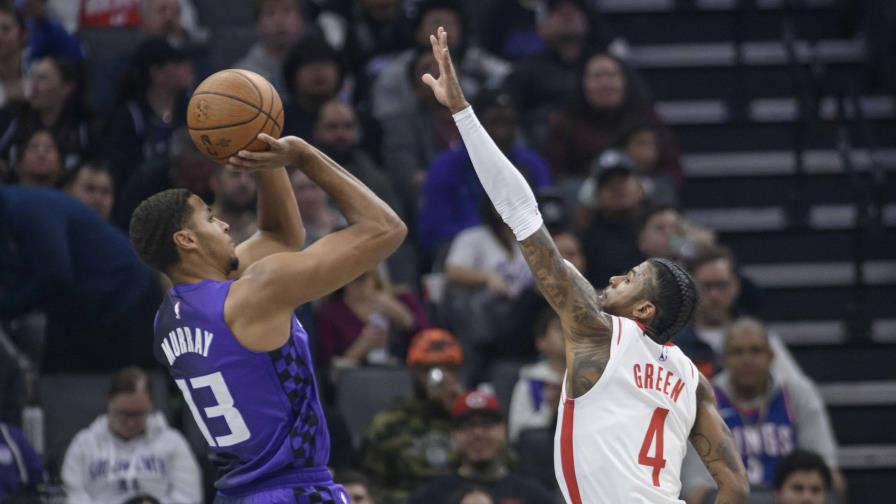 Los Kings encestan 15 tiros seguidos y vencen  a Rockets