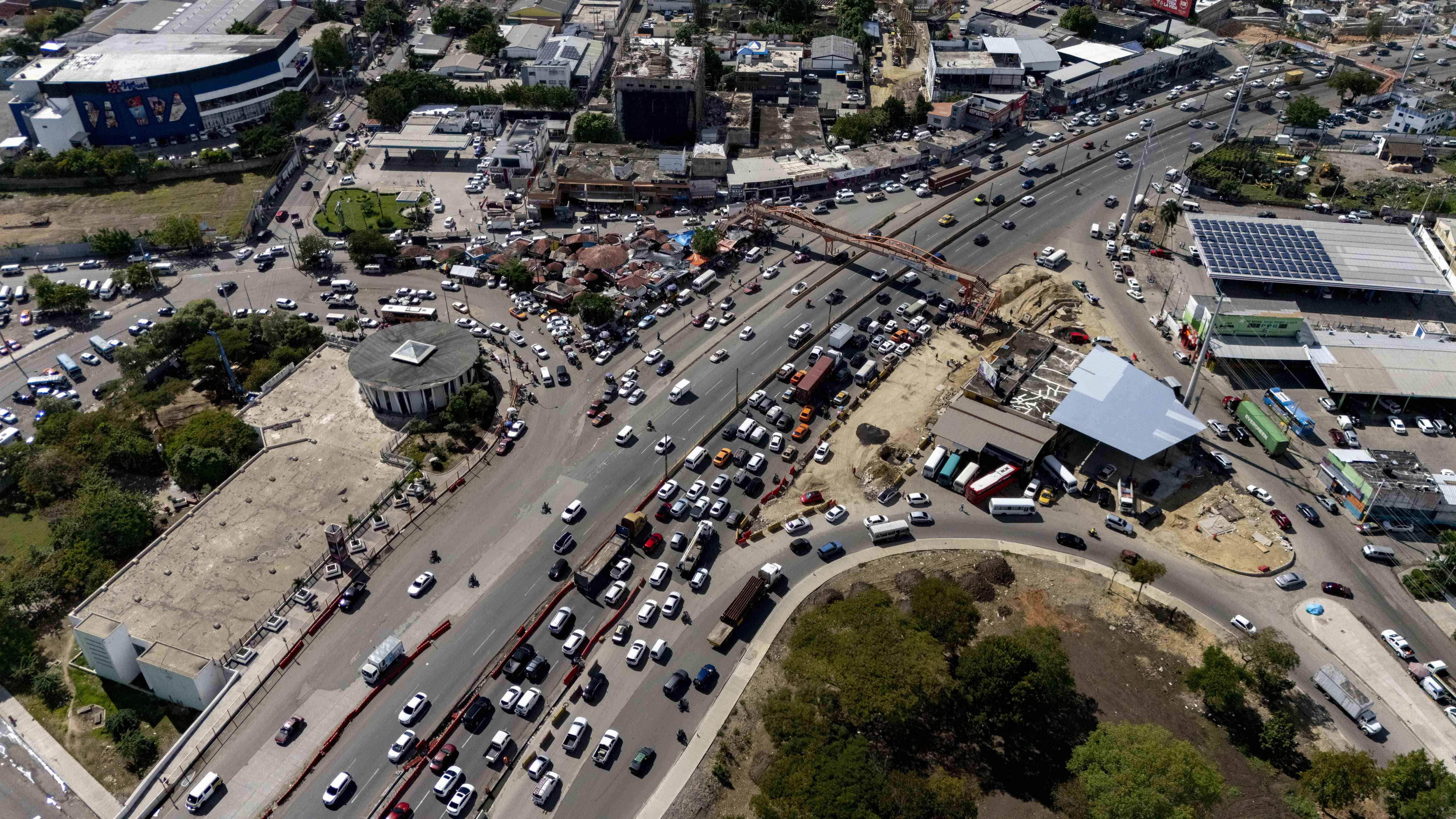 Opiniones encontradas sobre la realidad del tránsito en el kilómetro 9.