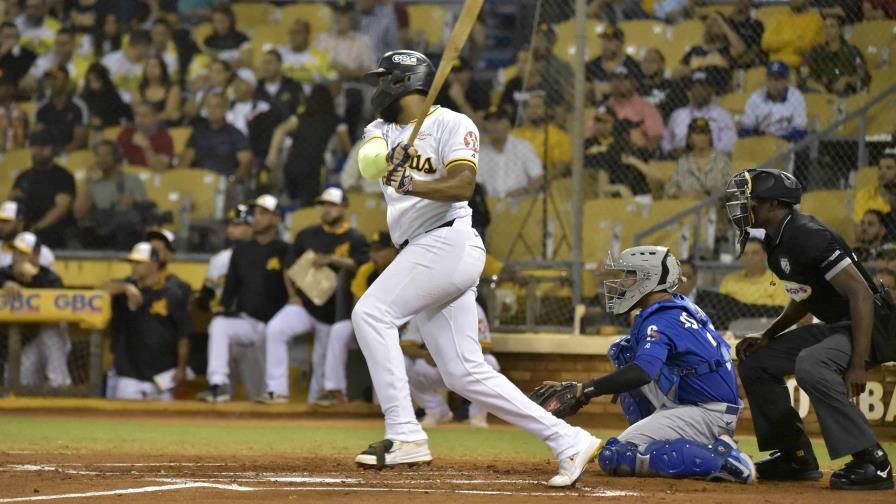 Las Águilas ponen los pies en la tierra al Licey al ganarle por sexta vez en fila