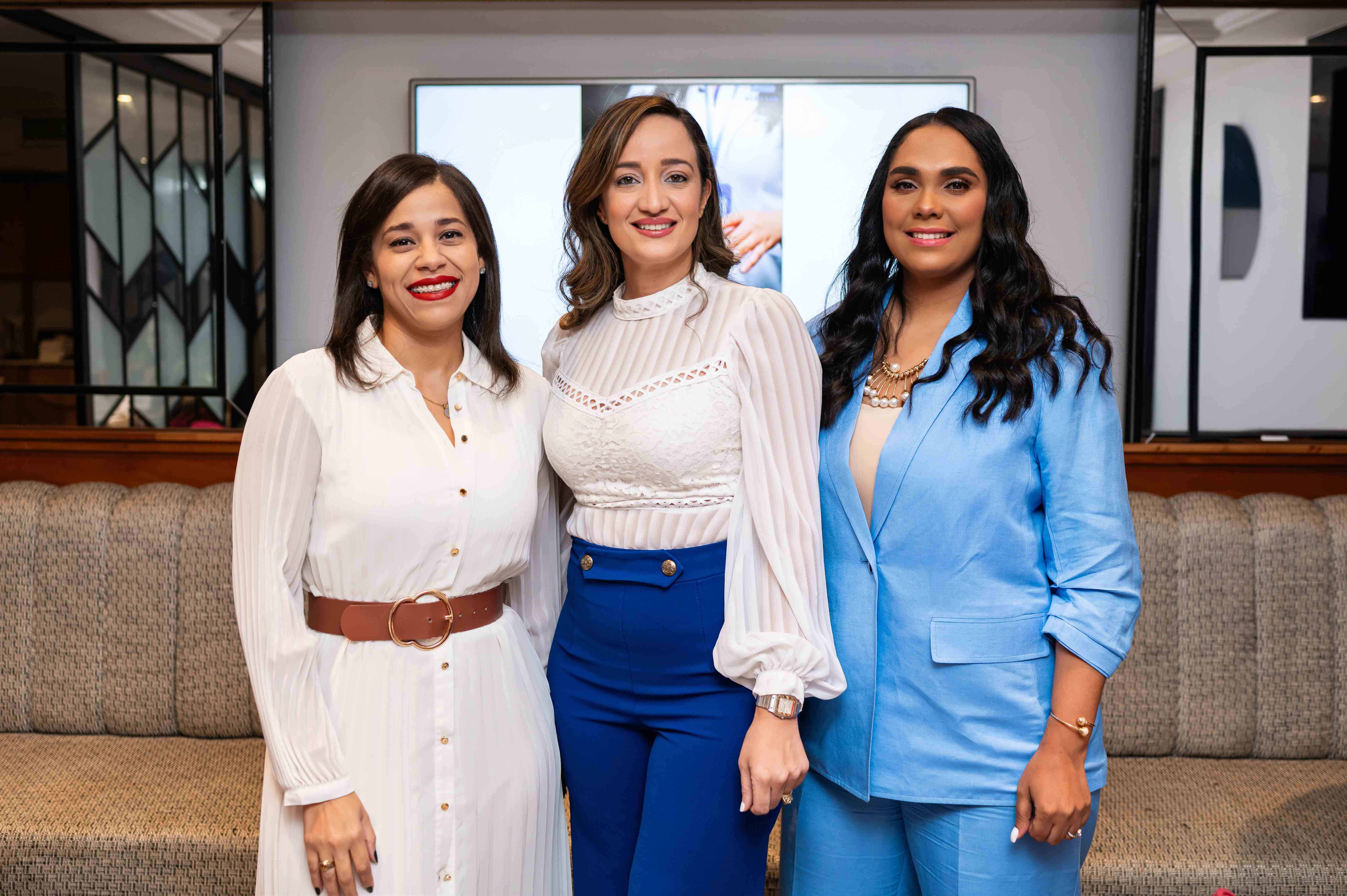 Katherine Estévez, Erika García y Geovanna Gonell.