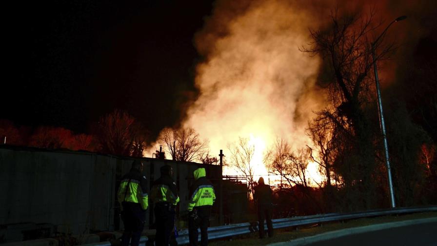 Se incendia planta de reciclaje de madera de Baltimore