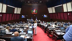 Con solo dos horas de estudio, diputados aprueban valores de deuda por m&aacute;s de RD$400,000 millones