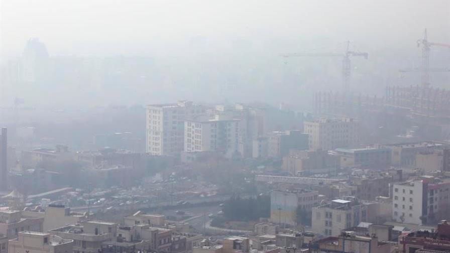 Irán cierra los colegios en algunas regiones por la alta contaminación del aire