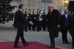 La derecha de EE.UU. ve un intento de Trump de dominar a Macron con su apretón de manos