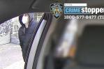 Policía de NY revela más fotos del sospechosos de matar al CEO de UnitedHealthcare Policía de NY revela más fotos del sospechosos de matar al CEO de UnitedHealthcare