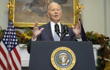 Biden atribuye la caída de Asad en Siria a la debilidad de Irán y Rusia