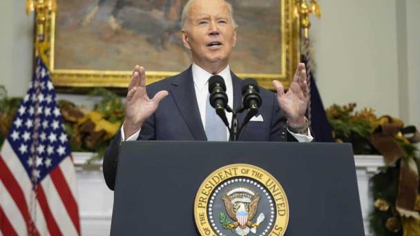 Biden atribuye la caída de Asad en Siria a la debilidad de Irán y Rusia