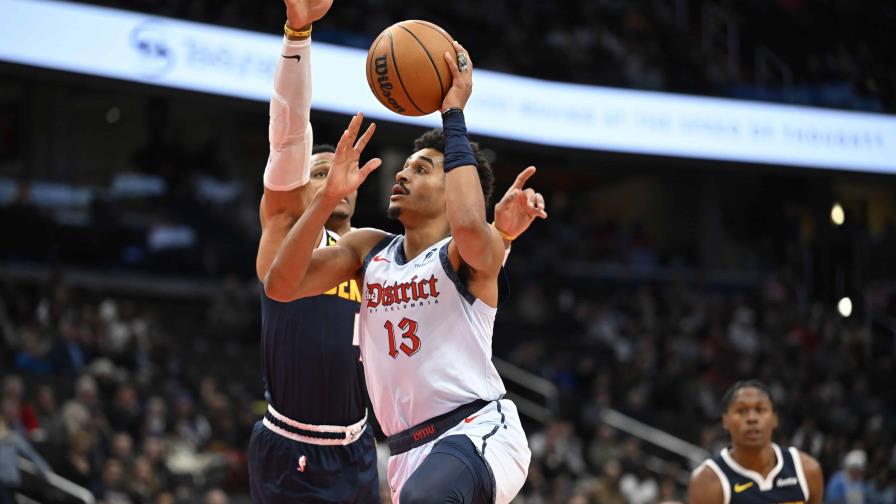 Jokic anota 56 puntos en un momento difícil para los Nuggets en derrota ante Wizards