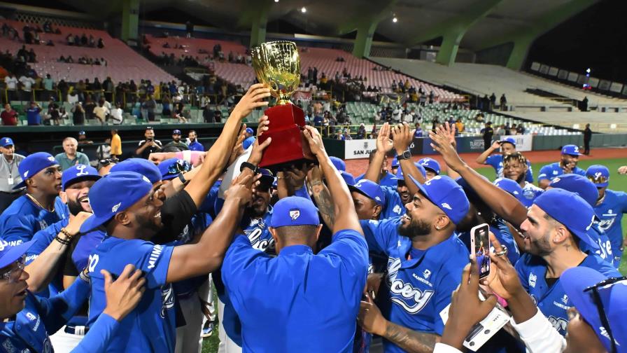 Licey barre a las Águilas en la Serie de Titanes de Puerto Rico