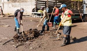 Realizan operativo de limpieza en el mercado de Villas Agr&iacute;colas
