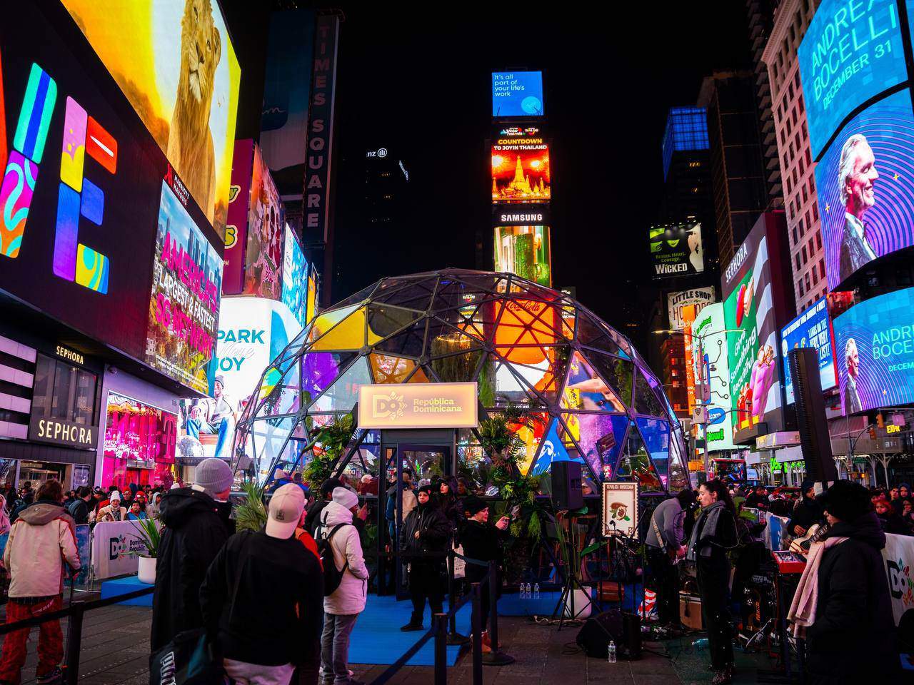 El domo de Turismo llevó el 'calorcito' dominicano a Nueva York.