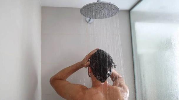Estos son los países de Europa donde menos se bañan
