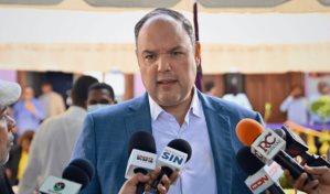 Exsenador demanda al PLD por selección de los miembros del Comité Político