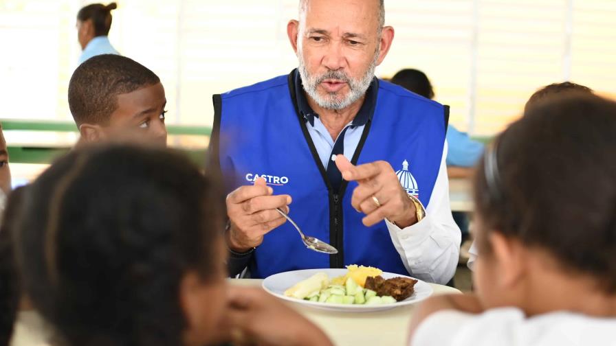 Más de 1,000 millones de raciones alimenticias se distribuyen en las escuelas, afirma Inabie