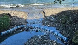 Colocan biobarda en desembocadura de cañada en el malecón de Puerto Plata