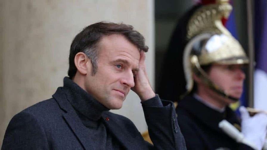 Macron negocia un primer ministro sin la izquierda radical ni la extrema derecha