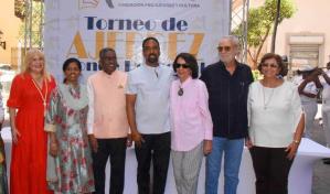 Entregan premios a los ganadores del XIII Torneo de Ajedrez Conde Peatonal