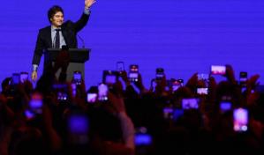 Menos inflación y más pobres tras un año de Milei en la presidencia argentina
