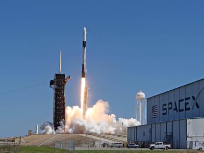 SpaceX recauda 25,000 millones de dólares en bonos deuda