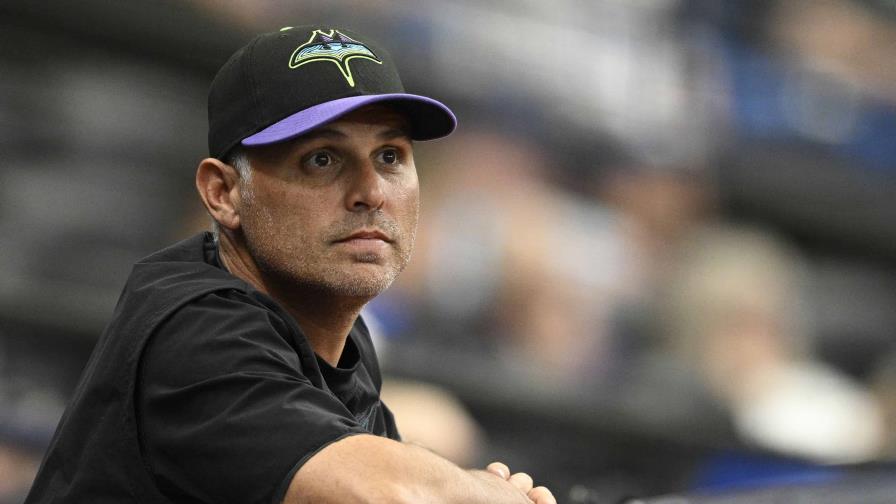 Mánager Kevin Cash con nuevas perspectivas tras daños en el techo del Tropicana Field