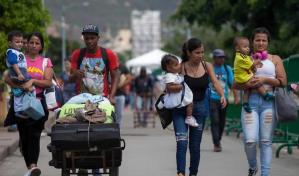 Venezolanos piden a Trump que ayude a cambiar el Gobierno para frenar caravanas en México