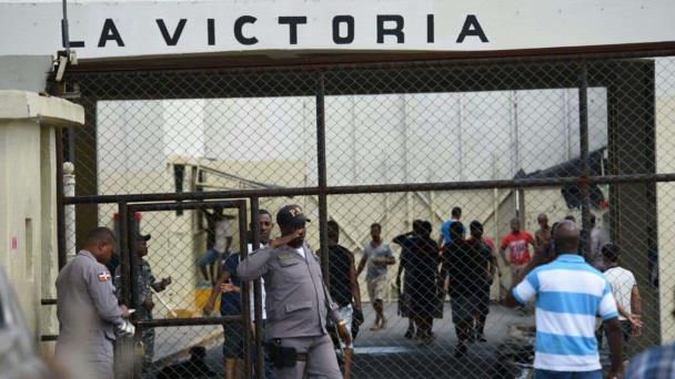 Piden a Abinader indultar presos por posesión de drogas como “regalo de Navidad”