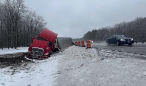 Tormenta en la costa este de EE.UU. provoca caos y cortes de luz por vientos