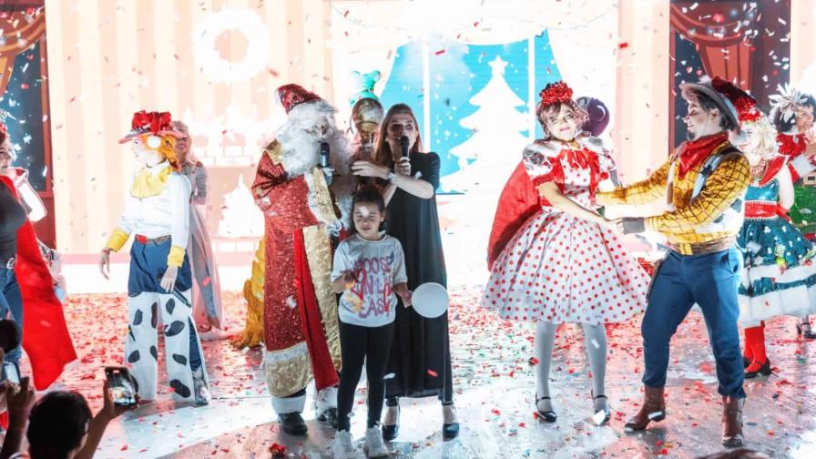 Alcaldía del Distrito Nacional realiza show navideño para niños de varios sectores