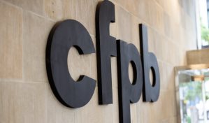 Anuncian en Estados Unidos una norma para limitar las comisiones por sobregiro