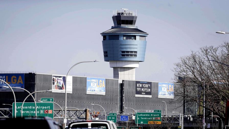 American Airlines retoma vuelos en EE.UU. tras suspensión de dos horas