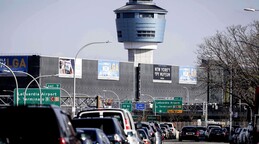 Nueva York bajo alerta por fuertes tormentas que ya dejan m&aacute;s de 700 vuelos cancelados