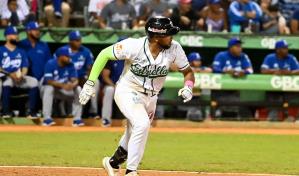 Las Estrellas se afianzan en la primera posición al vencer al Licey