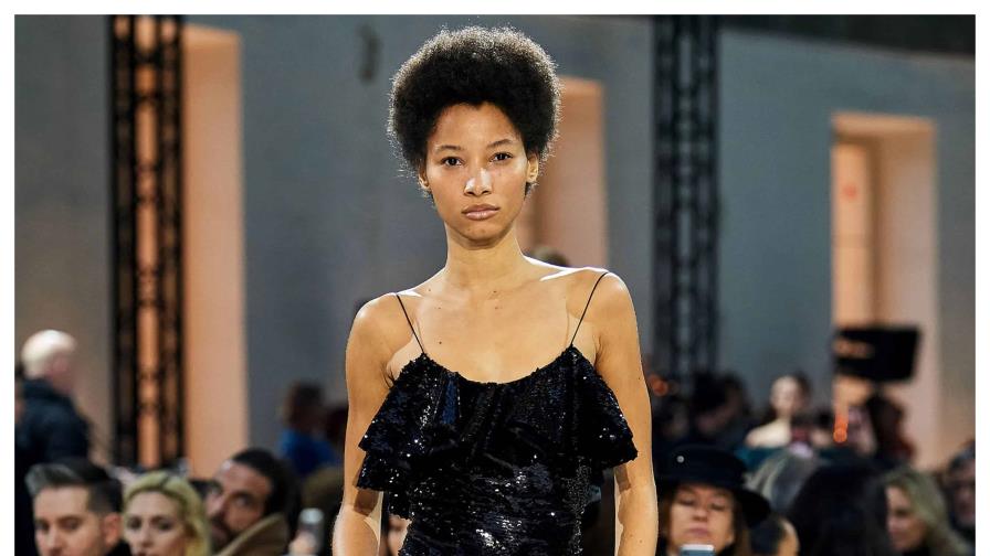 Lineisy Montero, la modelo dominicana que protagoniza la nueva campaña de Oscar de la Renta