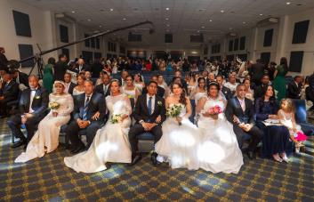 88 parejas se casan en boda colectiva de iglesia en Santo Domingo