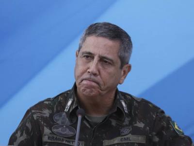 Arrestan a exministro de Defensa de Bolsonaro