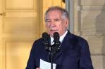 Presidente francés nombra a Bayrou como primer ministro para enfrentar la crisis