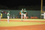 Estrellas Orientales avanzan a su quinto round robin consecutivo al vencer a Toros