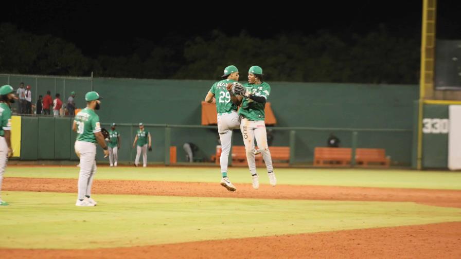 Estrellas Orientales avanzan a su quinto round robin consecutivo al vencer a Toros