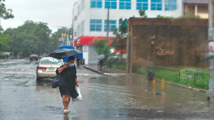 Indomet mantiene alertas por lluvias y tormentas eléctricas en varias regiones del país