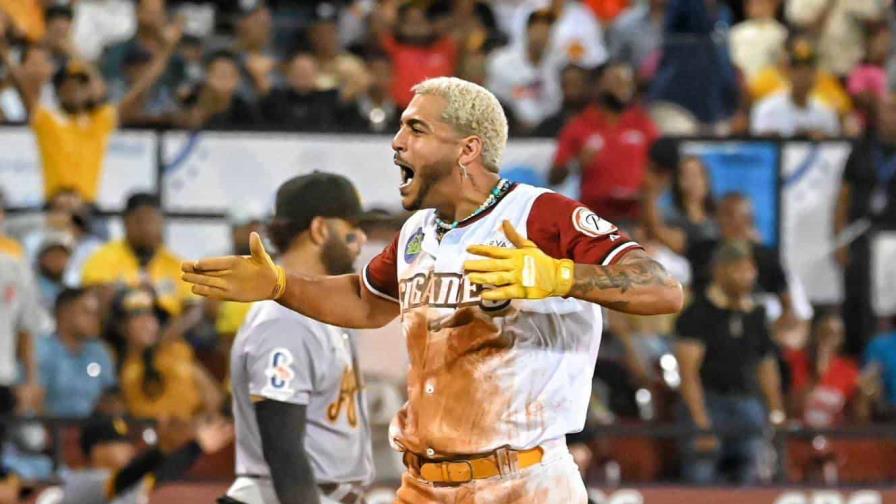José Sirí monta su show para que Gigantes miren más de cerca el cuarto lugar al frenar a Águilas José Sirí monta su show para que Gigantes miren más de cerca el cuarto lugar al frenar a Águilas