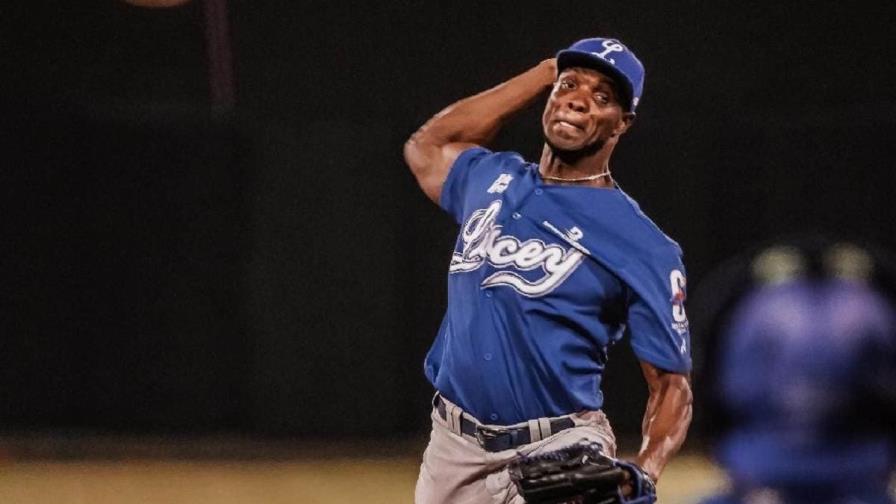 Radhamés Liz, lanzador del Licey, ofrece sus observaciones sobre uso del reloj