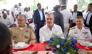 ¿Qué come el presidente en sus almuerzos navideños? ¿Qué come el presidente en sus almuerzos navideños?