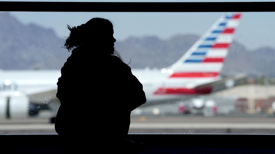 American Airlines logra acuerdo en demanda de tres hombres negros expulsados de un vuelo