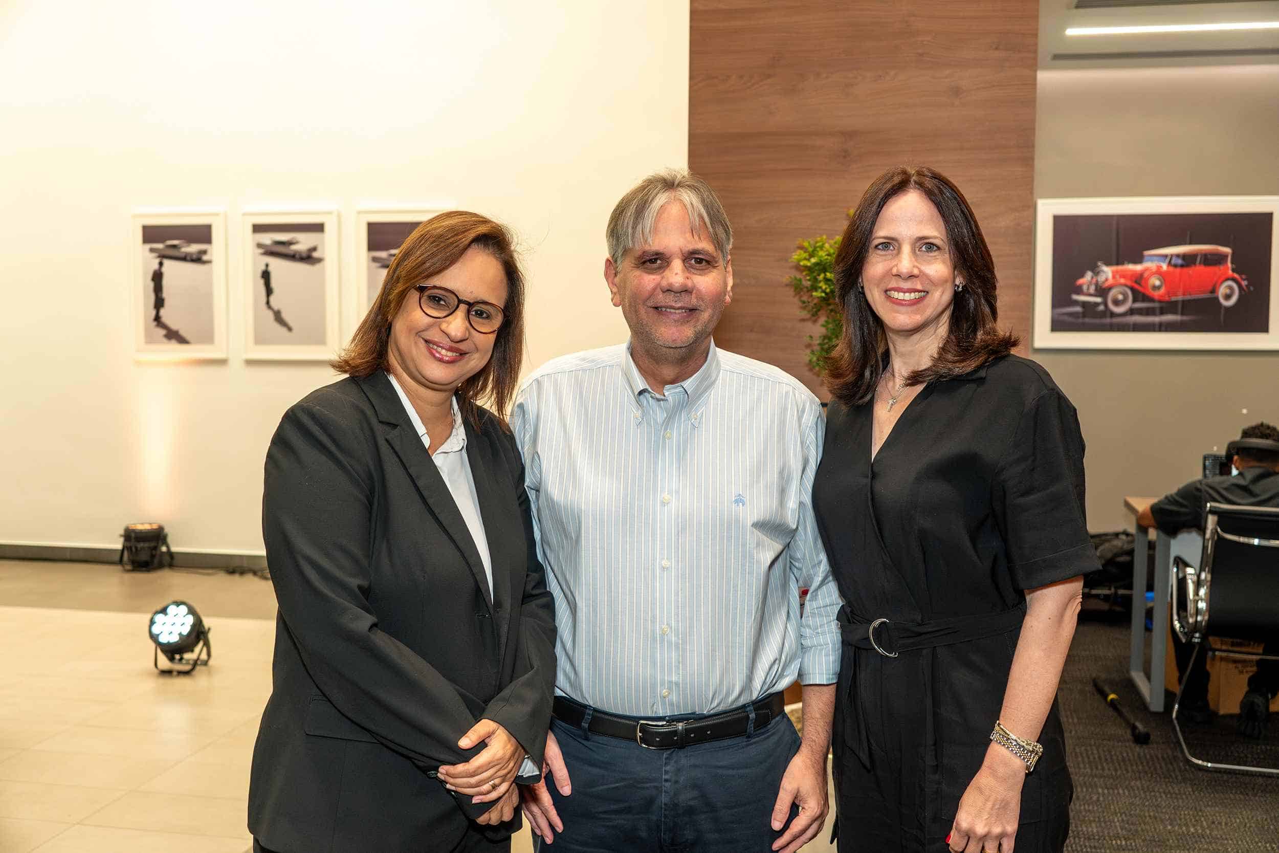  Benahuare Pichardo, Gustavo Pérez y Jacqueline Mera.