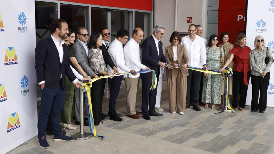 Inauguran Multiplaza en la avenida Charles de Gaulle