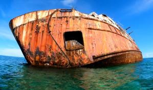 Una oportunidad para la vida marina en el cementerio de barcos de Panamá
